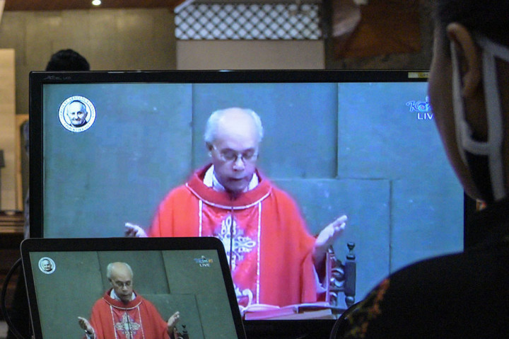 Cegah Covid-19, Ibadah Jumat Agung Disiarkan secara Langsung