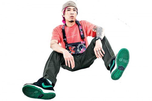 Di Kaki dr Tirta Sepatu Jadi Senjata Melawan Korona