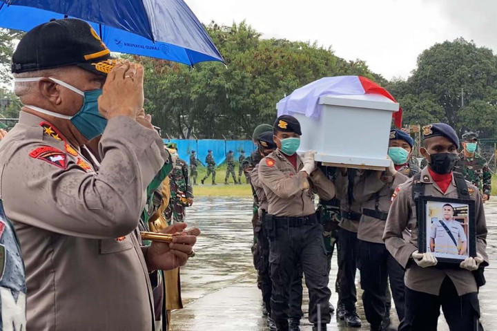 Kapolda Lepas Jenazah Korban Penembakan di Mamberamo Raya