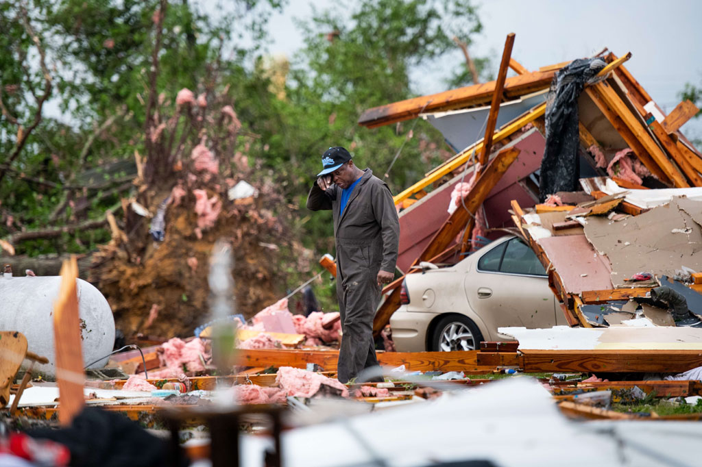 Tornado Terjang AS, 32 Orang Tewas