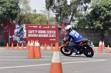 Pemotor Berkurang, Wahana Honda Tetap Giat Kampanye Safety Riding
