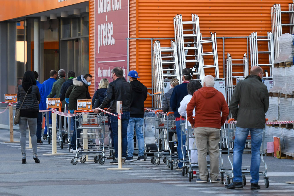 Austria Longgarkan Lockdown, Toko-toko Kembali Buka
