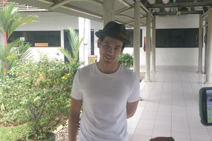 Bisnis Pakaian Merugi, Tarra Budiman Tetap Gaji Karyawan