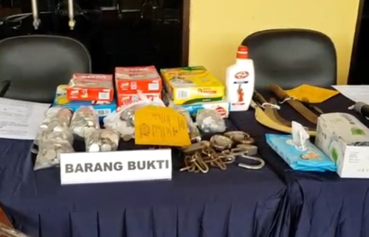 Komplotan Pembobol Miniswalayan di Jaktim Dibekuk