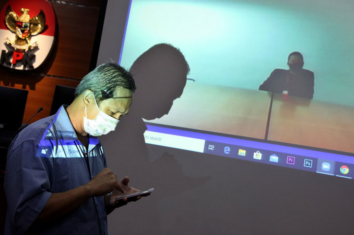 Nyoman Dhamantra Dituntut 10 Tahun Penjara