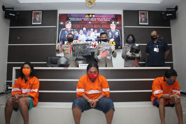 Tiga Mahasiswa di Malang Ditangkap Karena Vandalisme