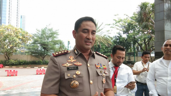 Polisi Sebar <i>Hotline</i> Antisipasi Kejahatan di Tengah Pandemi