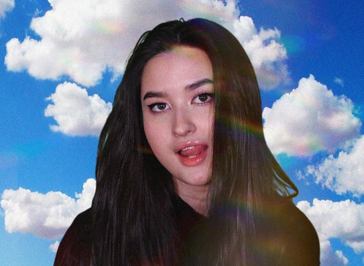 Stephanie Poetri Rilis Singel Straight to You