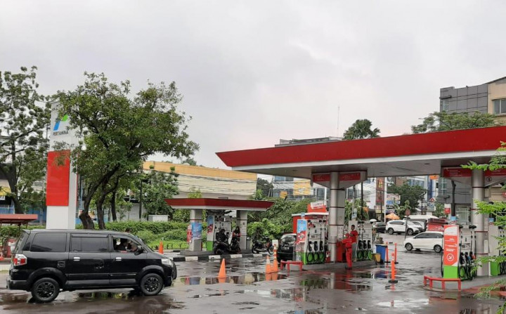 Penjualan BBM Pertamina Ambles 35%, LPG Naik 8%