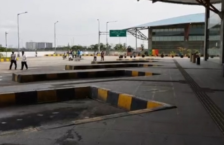 Terminal Pulogebang Berhenti Operasi