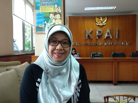 Komisioner KPAI Sitti Hikmawatty Diberhentikan Tidak Hormat