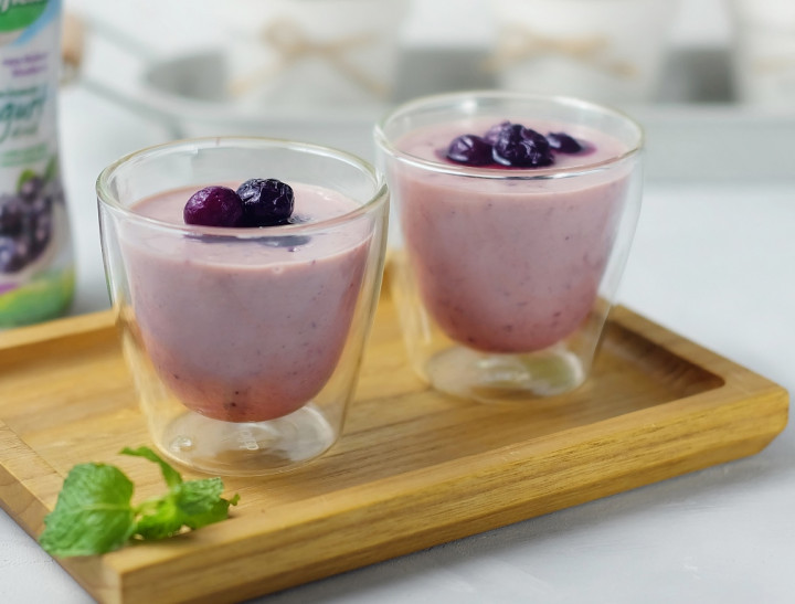 Resep Blueberry Banana Yogurt with Chia Seeds untuk Buka Puasa