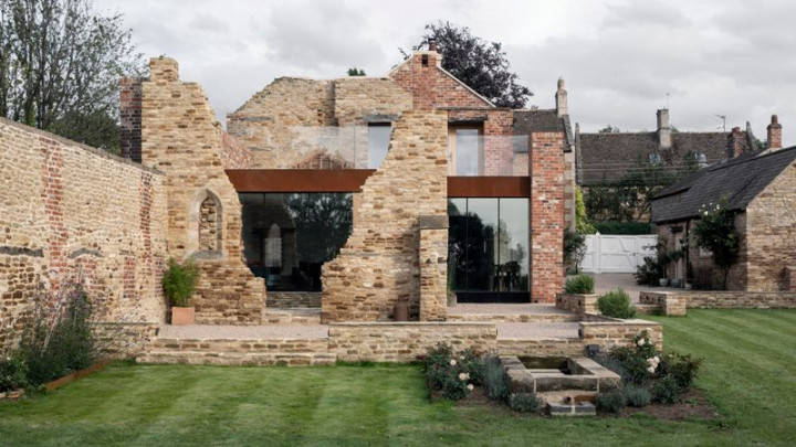 Pabrik Abad 17 Disulap Menjadi Rumah Bergaya Modern