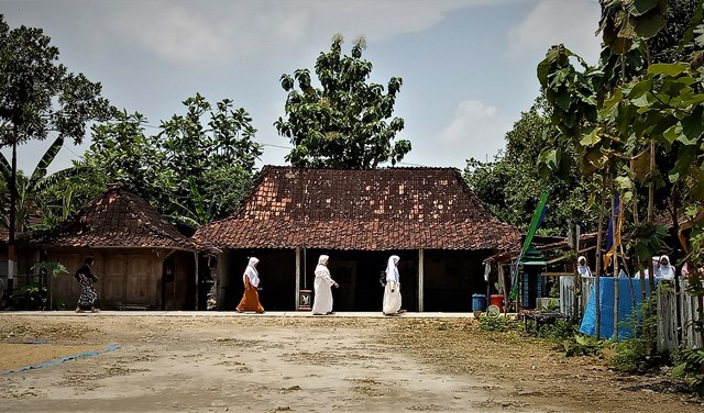Melihat Makam Ki Ageng Tarub Leluhur Mataram