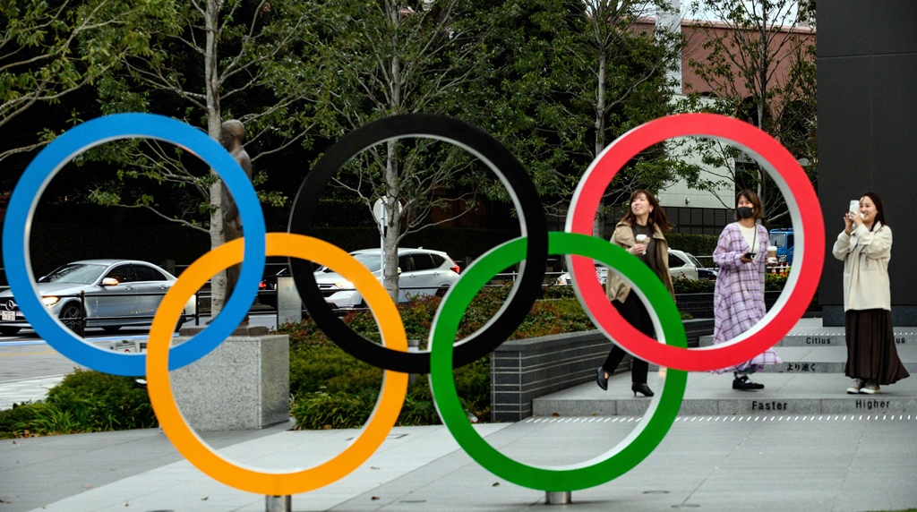 Logo Olimpiade di Tokyo, Jepang. (Foto: AFP/Philip Fong)