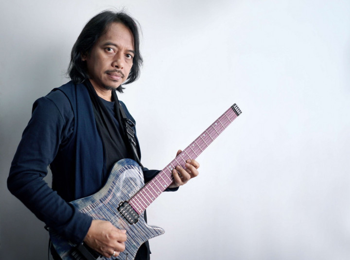 Dewa Budjana Kolaborasi dengan 14 Musisi Bantu Korban Covid-19