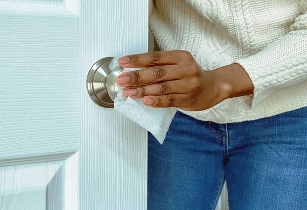 Jangan Lakukan Ini jika Menggunakan Tisu Basah