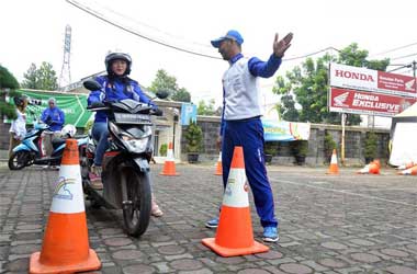 Kesalahan yang Kerap Dilakukan dan Tak Disadari Lady Biker