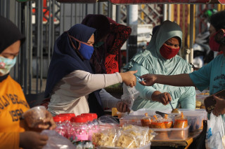 Kue Basah Vs Kue Western