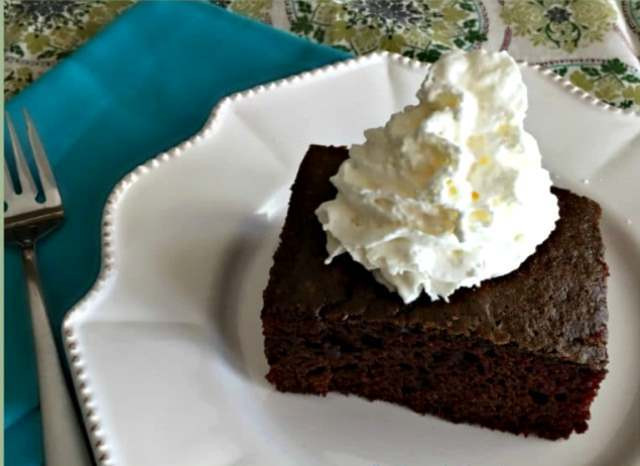 Namanya unik, depression cake atau war cake. Ada cerita di baliknya. Dan ada resepnya yang bisa Anda sontek untuk dibuat. (Foto: Dok. Anaffairfromtheheart)