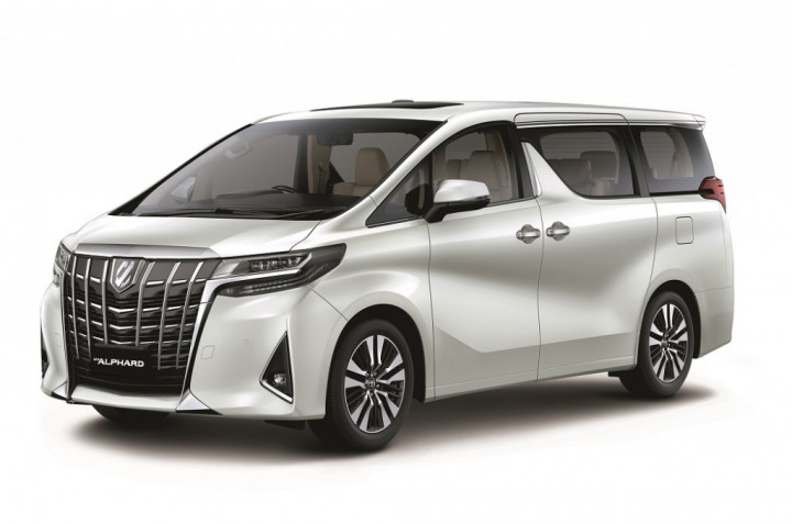 Toyota Alphard Recall Karena Masalah di Sabuk Pengaman