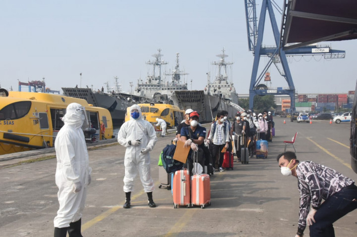 123 ABK WNI Jalani <i>Swab</i> PCR Begitu Tiba di Tanjung Priok