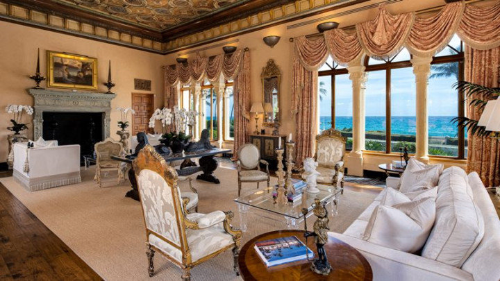 Bekas Rumah John Lennon dan Yoko Ono Dijual