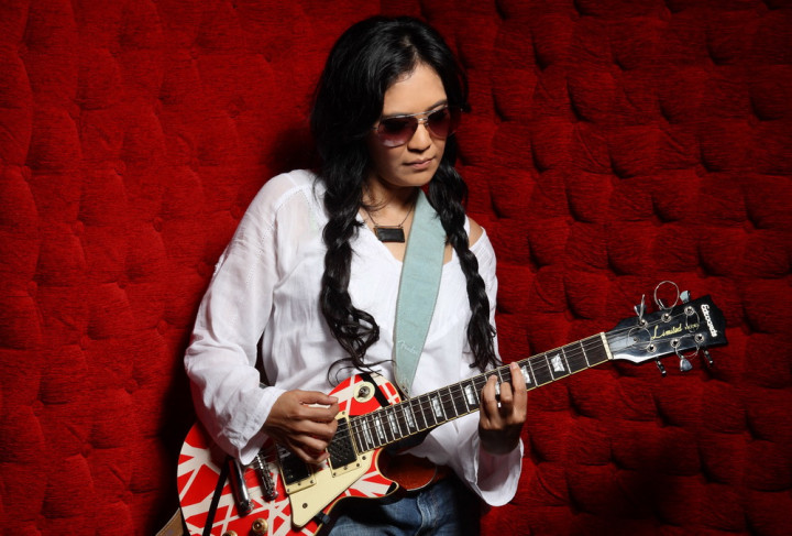 Tetap Aktif di Tengah Covid-19, Oppie Andaresta Gelar Guyub Sore dengan Para Seniman