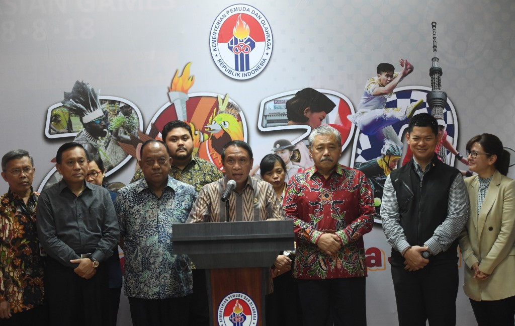 Menteri Pemuda dan Olahraga Zainudin Amali (tengah) (Foto: Antara/Akbar Nugroho Gumay)