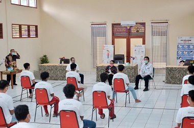 Menlu Retno Dengarkan Keluh Kesah 14 ABK WNI Kapal Tiongkok