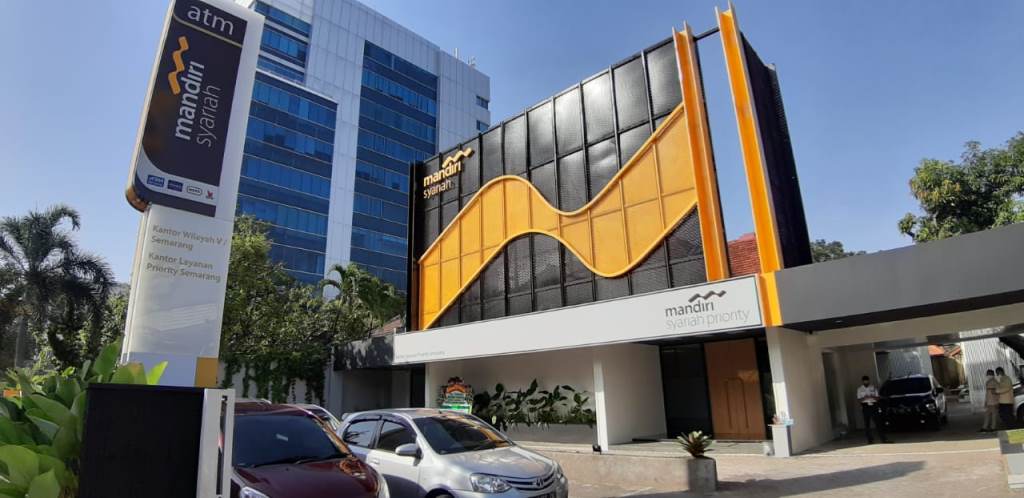 Mandiri Syariah meresmikan Kantor Region V dan Kantor Layanan Priority di Semarang. FOTO: Mandiri Syariah