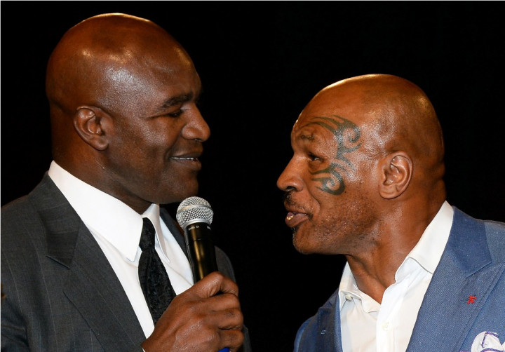 Laga Ketiga Mike Tyson vs Holyfield sedang Dipersiapkan