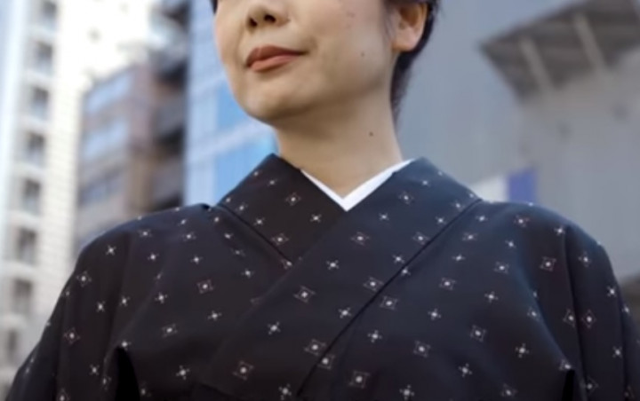 Kimono Termahal di Jepang ternyata Diwarnai Menggunakan Lumpur