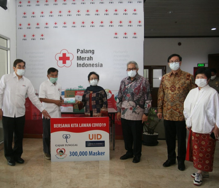 Gajah Tunggal Group Sumbang 300 Ribu Masker ke PMI