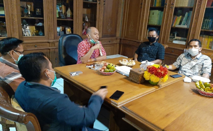 Waspada Covid-19 dengan Salat Idulfitri di Rumah