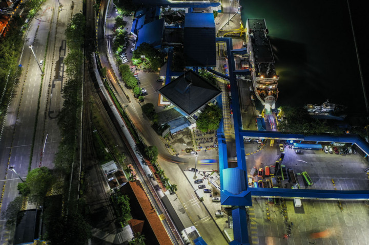 Pelabuhan Merak Sepi Penumpang