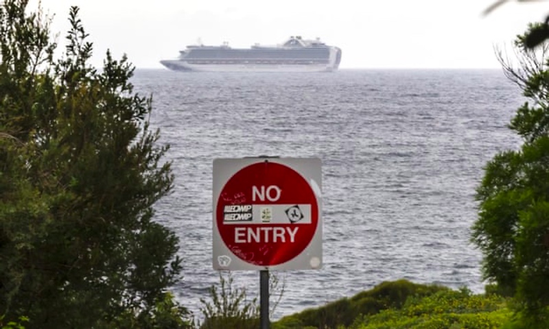 Kapal pesiar Ruby Princess di wilayah perairan Sydney, Australia. Foto: AAP
