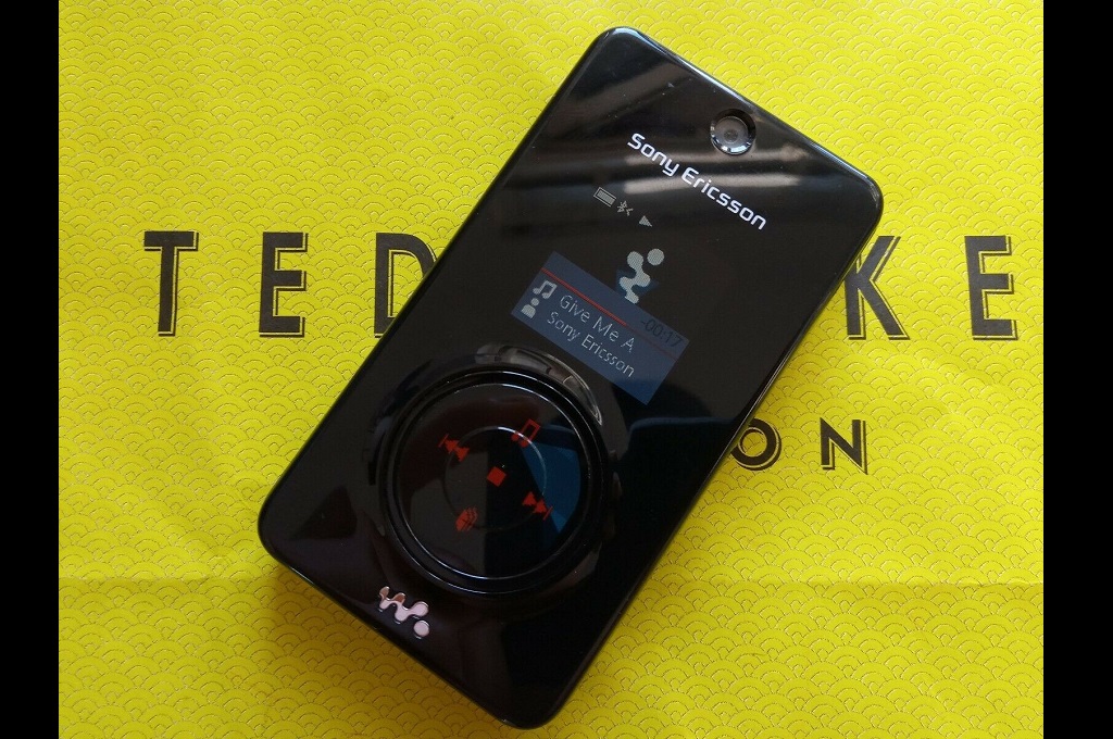 Protipe Sony Ericsson Walkman W707 muncul di situs ebay dan disebut masih berfungsi.