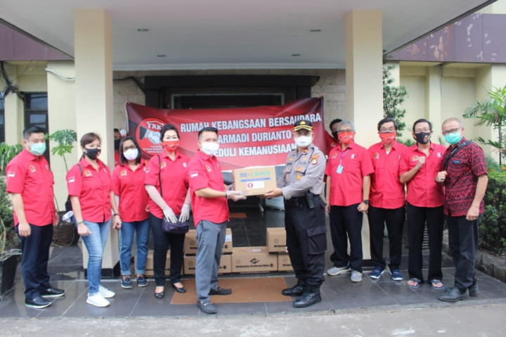 YRKB Salurkan Bantuan ke Polres Jakut