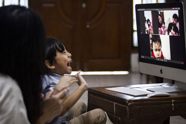 Cerita Anies Silaturahmi Virtual dari Rumah