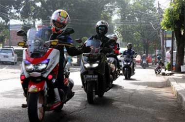 Tips Traveling Aman dan Menyenangkan Pakai Motor