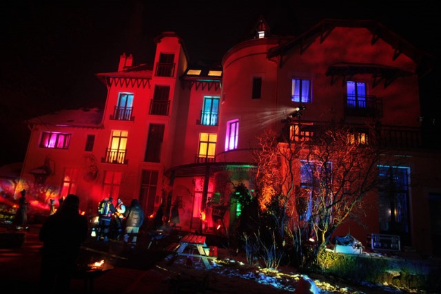 Berpiknik di Le Moulin Jaune, Taman Unik ala Sirkus