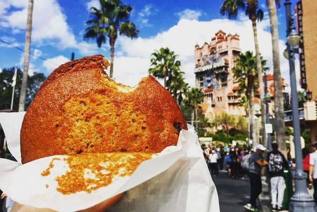 Resep Disney's Carrot Cake Sandwich