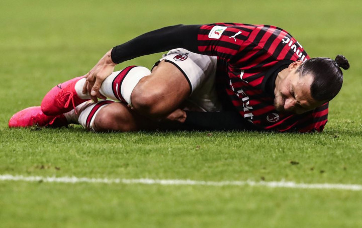 Cedera, Ibrahimovic Terancam Akhiri Musim Lebih Cepat