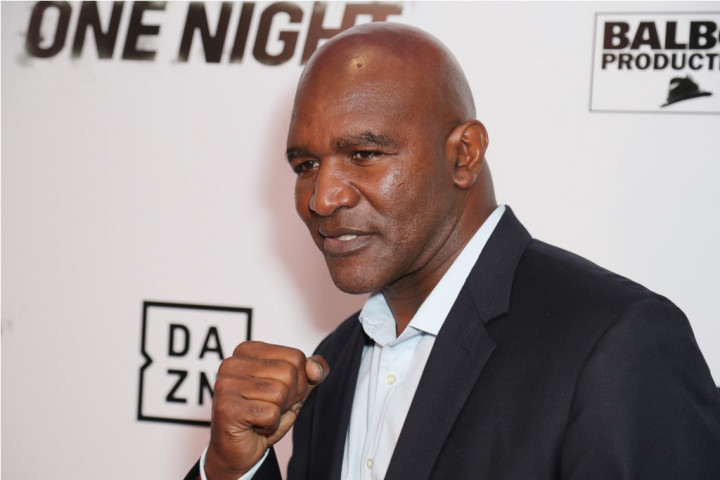 Holyfield Mau Kembali Bertarung Jika Ditantang Mike Tyson