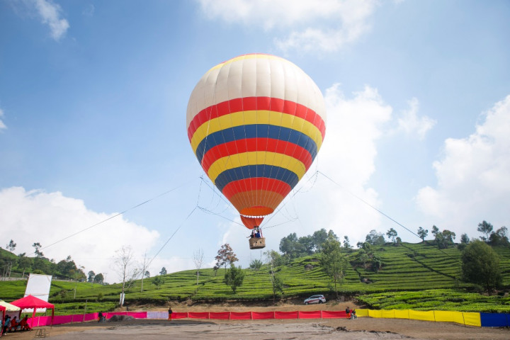 Pilot Diminta Waspada Gangguan Balon Udara Liar