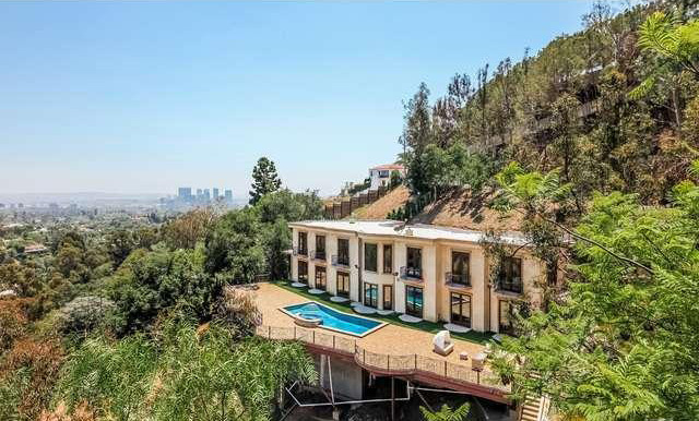 Mewahnya Rumah Kontrakan Ariana Grande