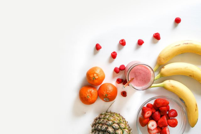 Buah segar atau sayuran adalah pilihan yang sangat baik untuk meningkatkan asupan serat selama pandemi covid-19. (Foto: Pexels.com)