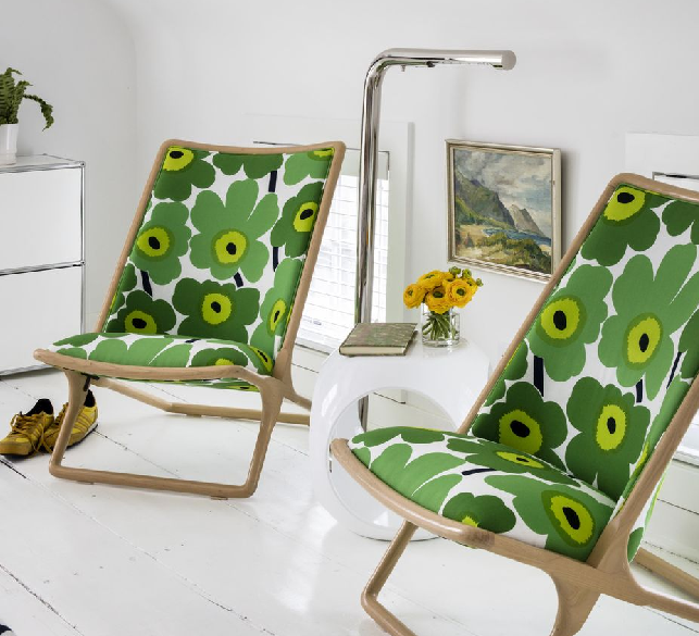 Pemilihan furnitur ukuran sedang dinilai lebih tepat jika studio kamu memiliki langit-langit yang sangat rendah. (Foto: Dok. Housebeautiful.com)