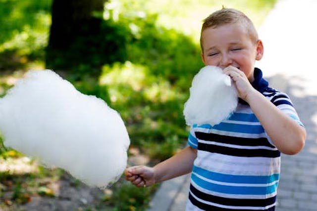 Pembuat Permen Kapas Ternyata Seorang Dokter Gigi